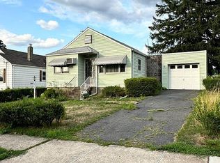 150 N 7th St, Saddle Brook, NJ 07663