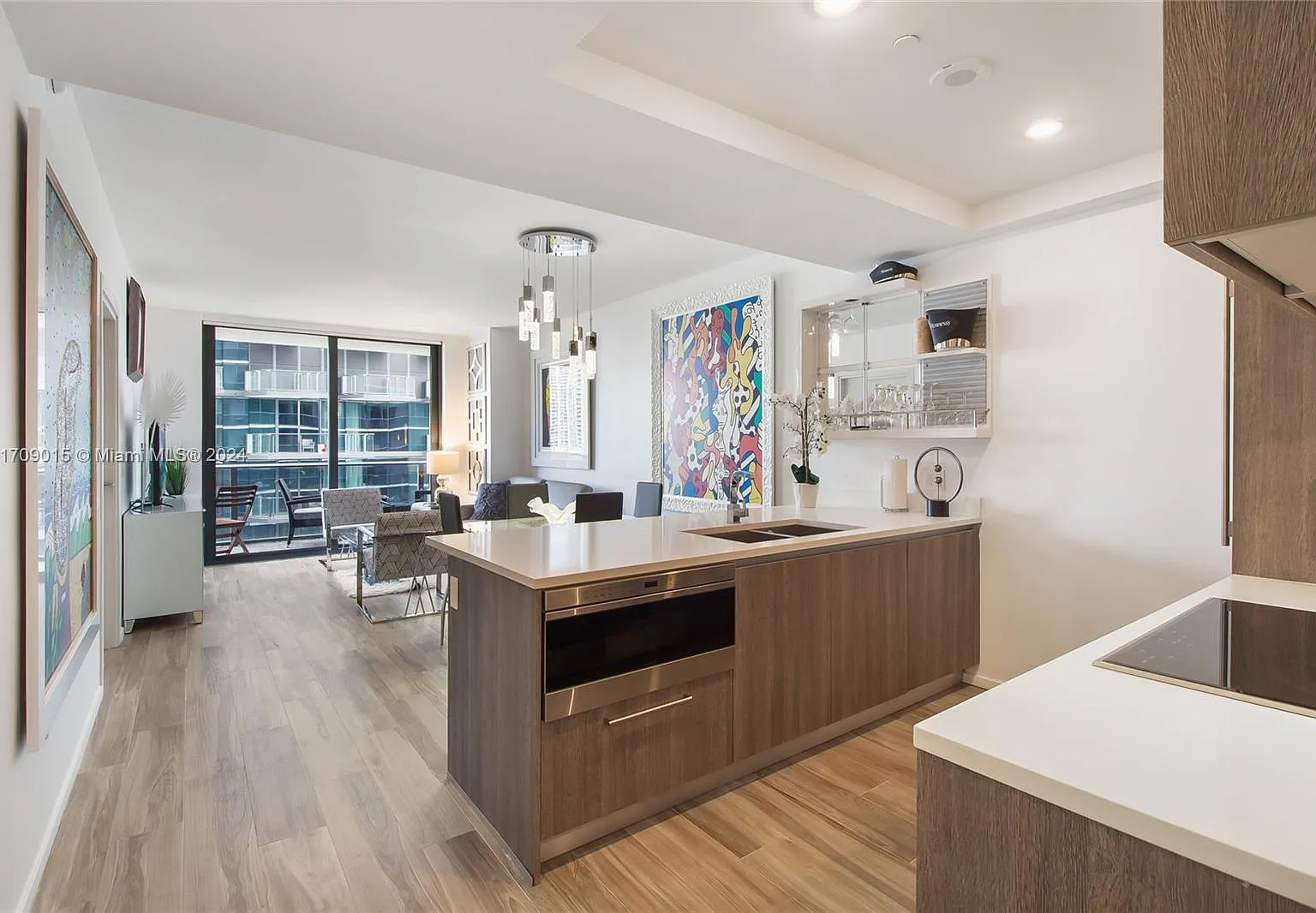 1 bed, 849 sqft, $5,800 — Photo 1