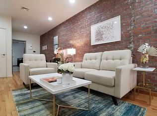 687 8th Ave #4F, New York, NY 10036
