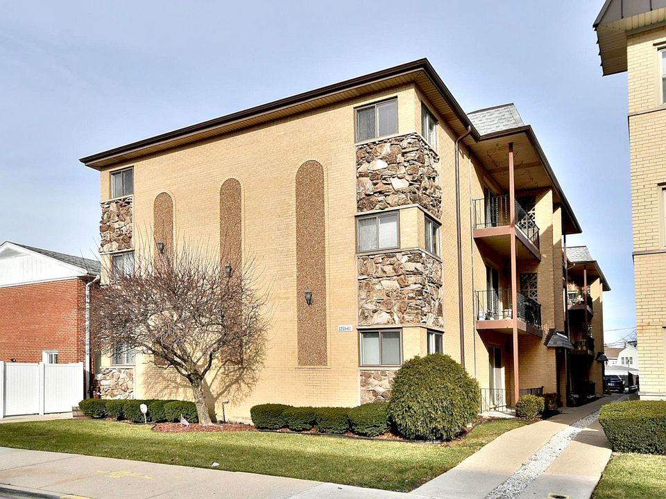 1st image of 6259 N Northwest Hwy APT 3A