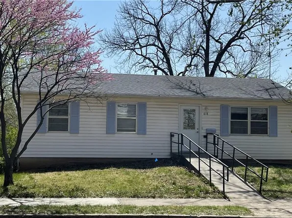 618 Laramie St, Atchison, KS 66002
