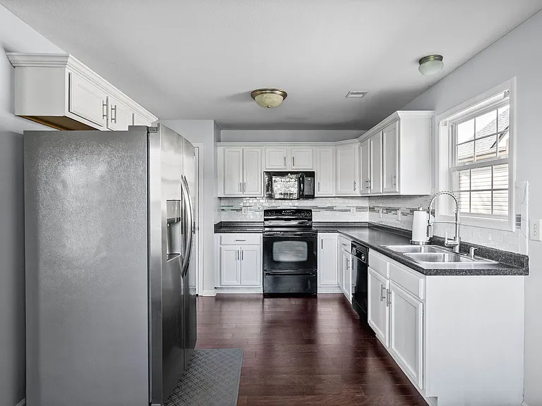 968 Cindy Jo Ct — Photo 10
