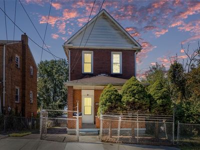 908 N Ave N, Braddock, PA, 15104