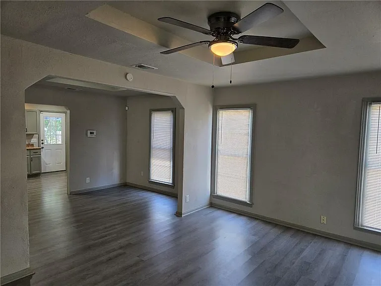 4813 Cheryl Dr — Photo 3