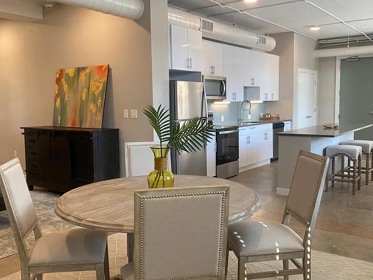 The Marine Residence — Photo 5