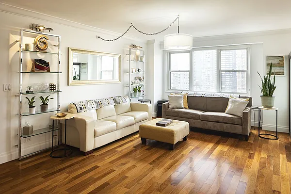 Sold by Stribling | media 10