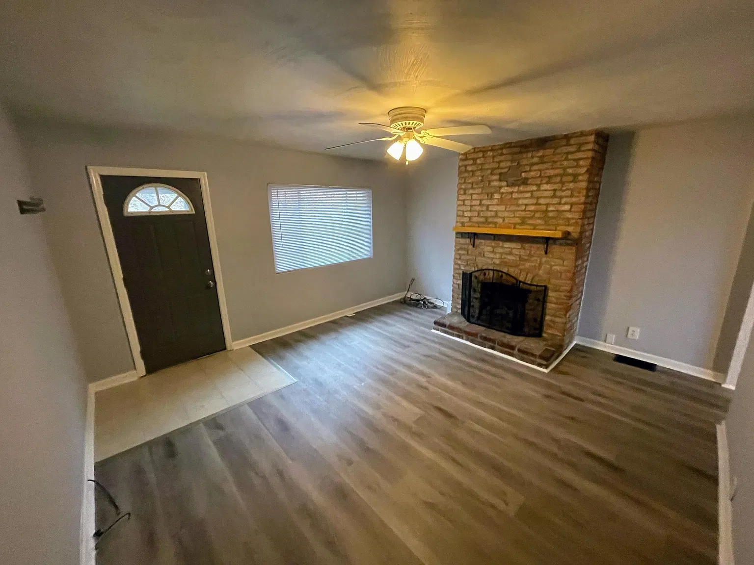 2 bed, 1208 sqft, $1,595 — Photo 4