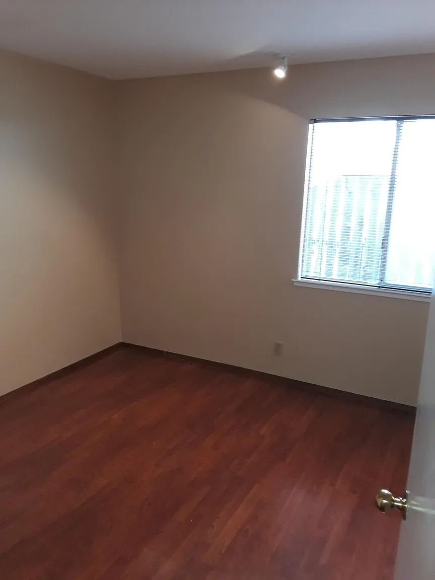 5837 Laguna Trail Way photo 1