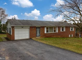 338 Southview Dr, Ephrata, PA 17522