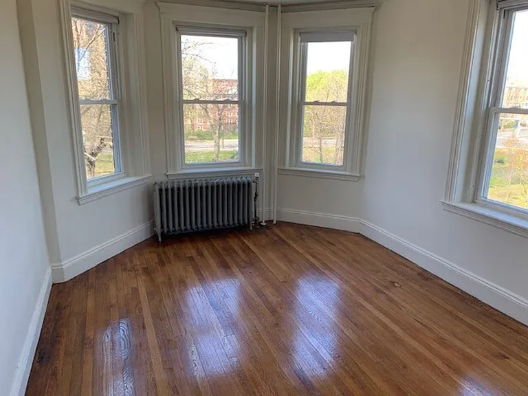 235 Park Dr #28 — Photo 2