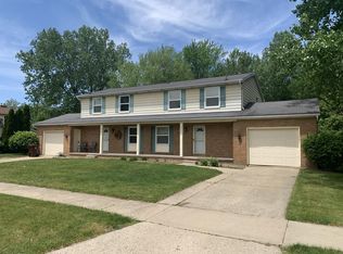 2954 Briarwick Ct, East Lansing, MI 48823