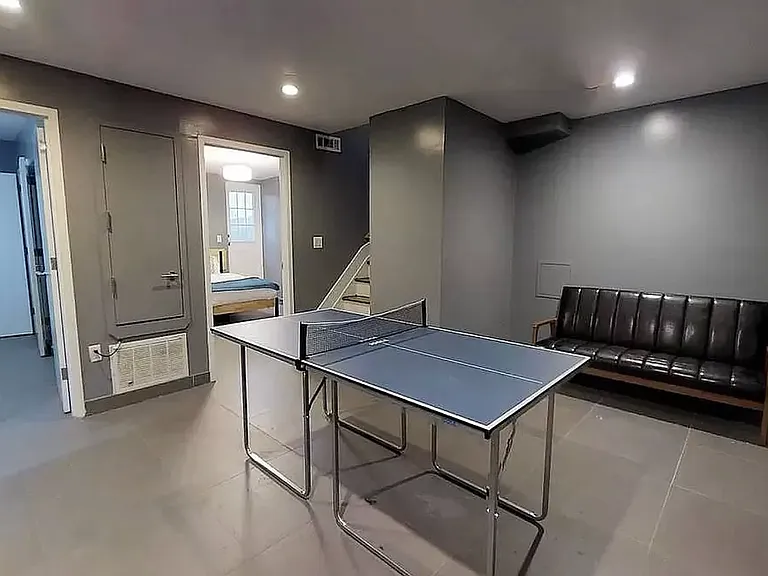 170 Suydam St #1F — Photo 8