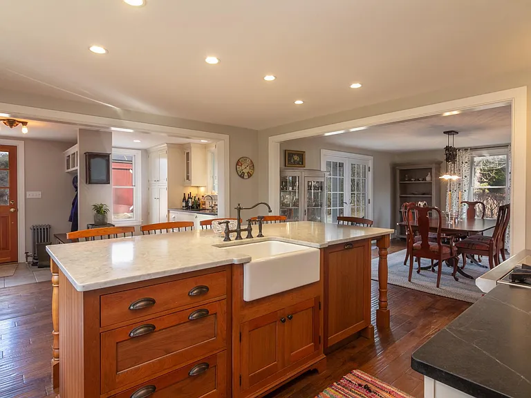 323 Green Hill Rd — Photo 6