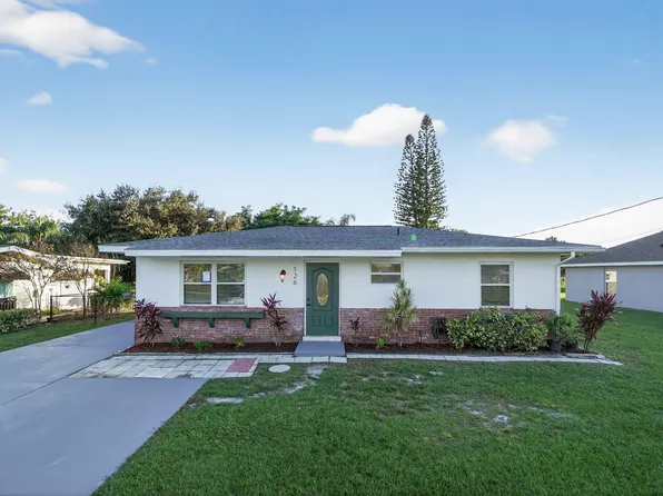 126 SW Lakehurst Drive, Port St Lucie, FL 34983
