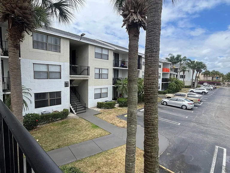728 Executive Center Dr #21 — Photo 11