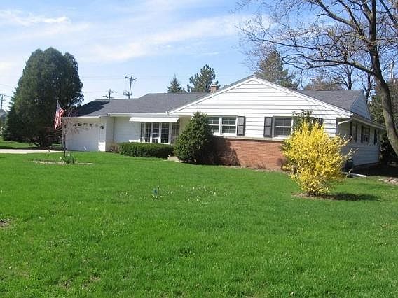 1st image of 15160 Clairmont Dr