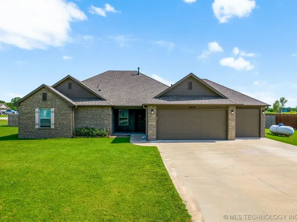 2410 Latigo Ln, Oologah, OK 74053