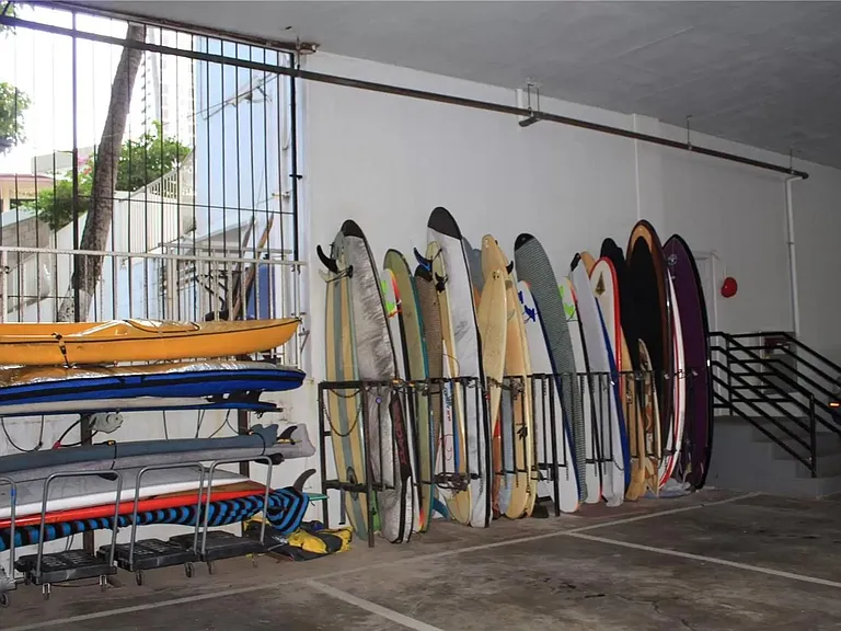 2611 Ala Wai Blvd — Photo 11