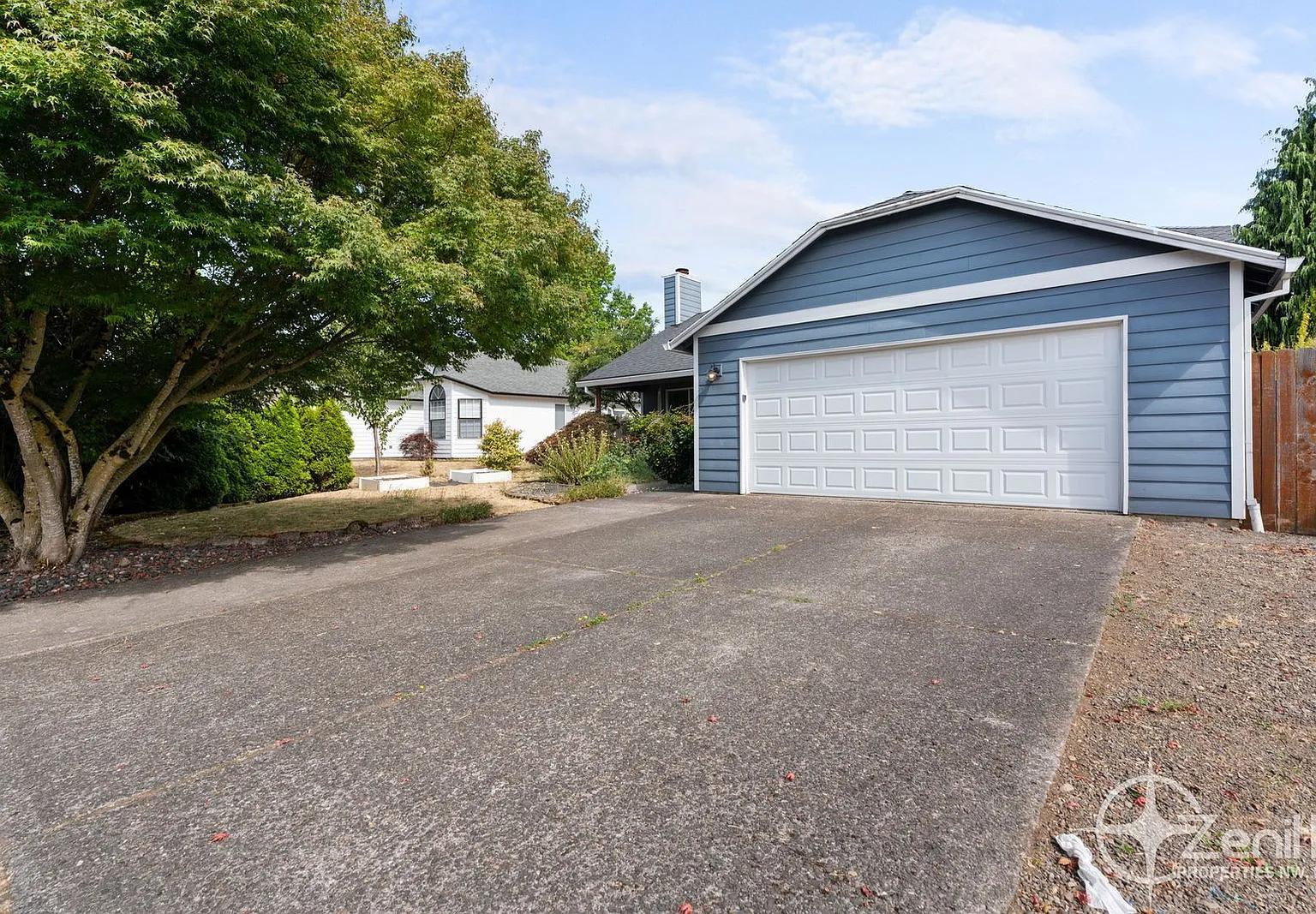 3 bed, 2.0 bath, 1416 sqft, $2,595 — Photo 2