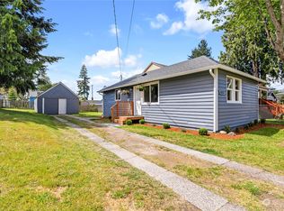 833 SW 135th St, Burien, WA 98146