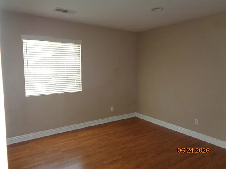 2064 W Avenue K #6 — Photo 20