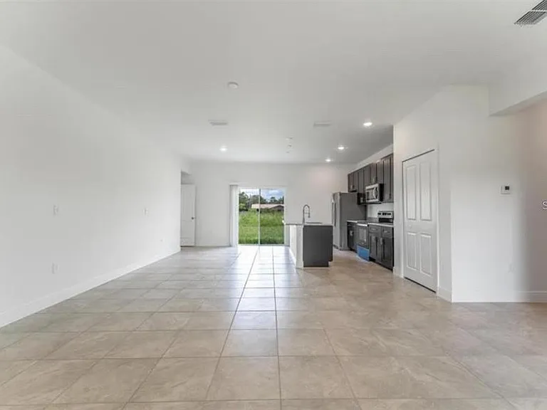 550 Marion Oaks Blvd — Photo 7