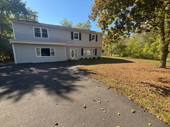 2 Partington Pl, New Paltz, NY 12561