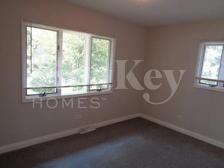 451 E Mulberry Ct — Photo 8