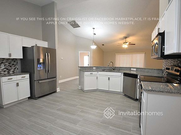 4th image of 9828 Cristina Dr