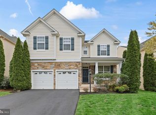 8703 Raleigh Mews, Gainesville, VA 20155