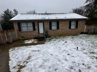 202 Windham Hill Ct, Paris, KY 40361