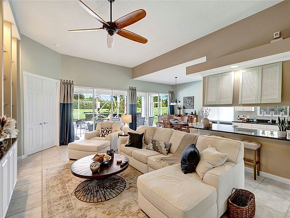 5th image of 5227 Eleuthra Cir