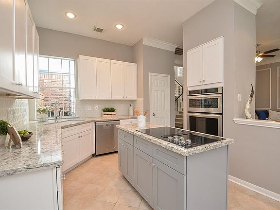 3rd image of 1210 Saint Johns Woods St