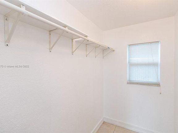 4th image of 3260 NE 19th Ave APT 2