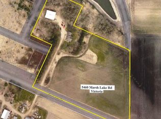 5460 Marsh Lake Rd, Chaska, MN 55318