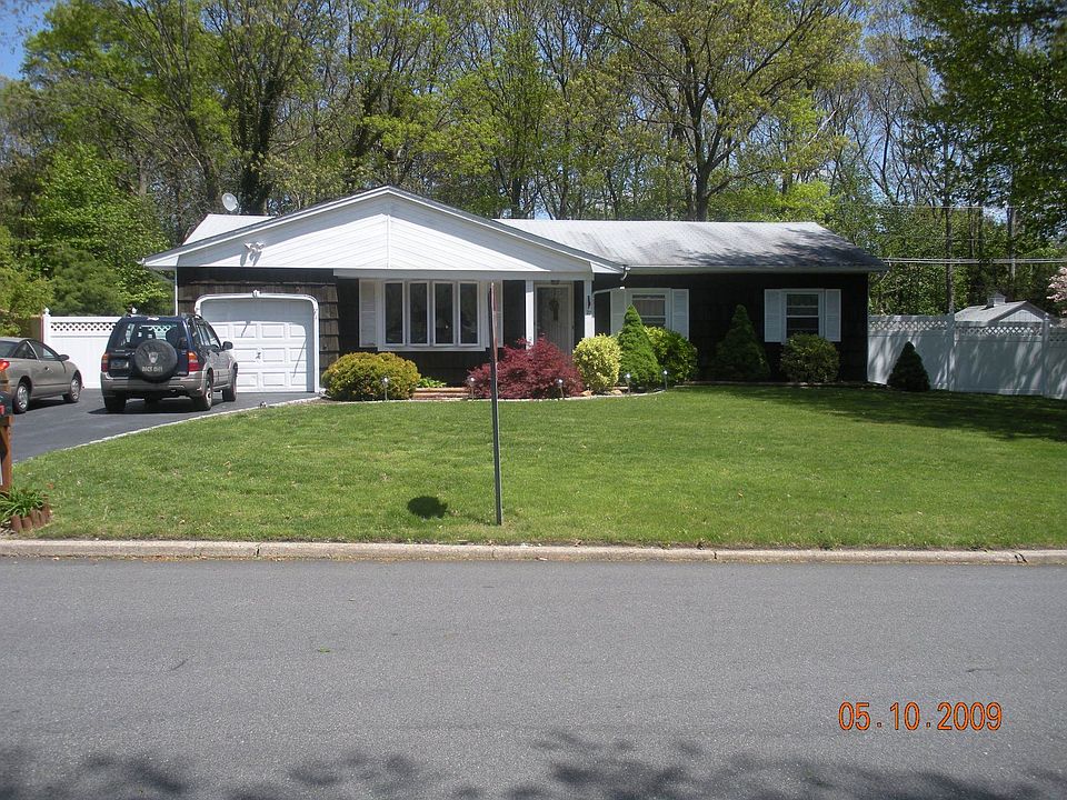 1st image of 27 Winfield Davis Dr