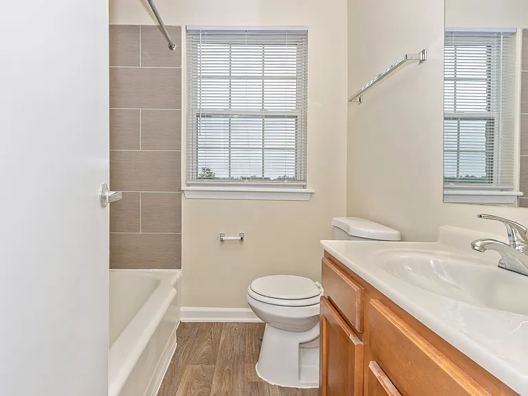 Bathroom | Apartments in Hyattsville, MD | Landmark Apartments
