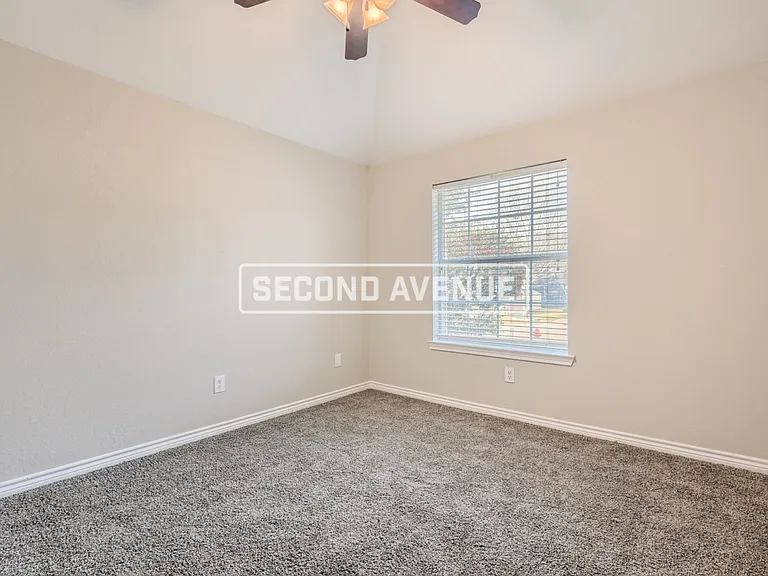 302 Charlie Way — Photo 24