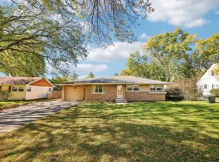 4527 N 100th STREET, Wauwatosa, WI 53225