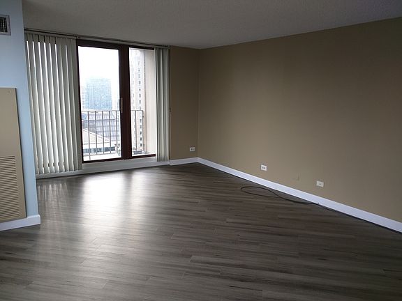 4th image of 200 N Dearborn St Unit 4402