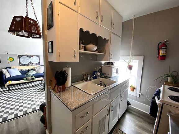 4th image of 805 W Seerley Blvd APT 6