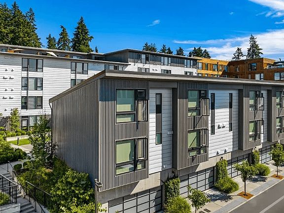 3rd image of 747 Hanami Ln NE #105
