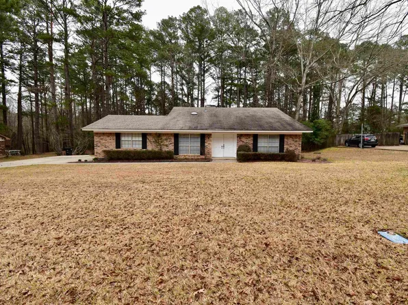 2704 Tara Dr, Ruston, LA 71270