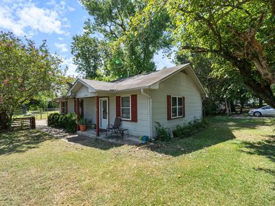 300 E 1st St, Kaufman, TX, 75142