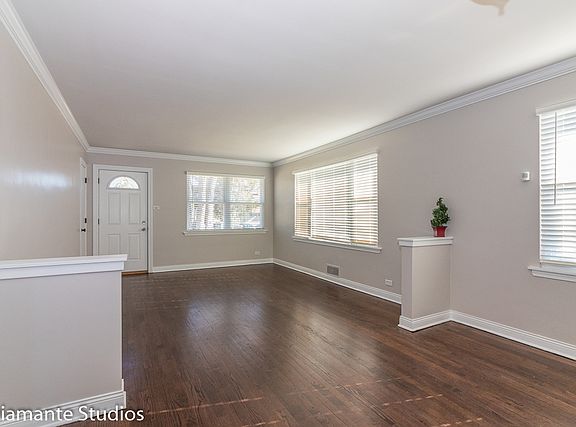 3rd image of 3018 Sunnyside Ave