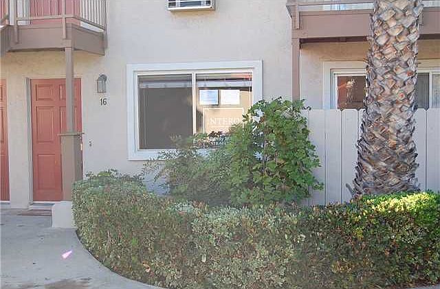 1st image of 1025 Estes St Unit 16