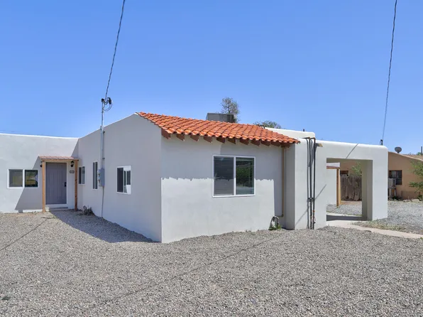4616 9th St NW, Albuquerque, NM 87107