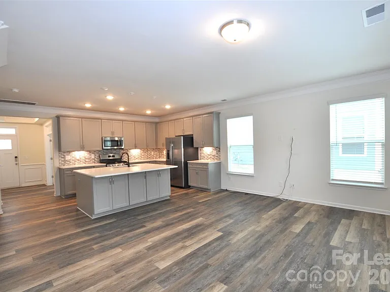 536 Laurel Walk Ln — Photo 15