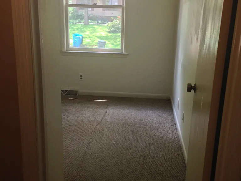 116 Yorktowne St — Photo 7