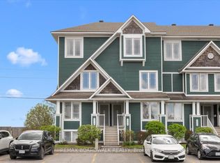 366 Crownridge Dr, Ottawa, ON K2M3A4